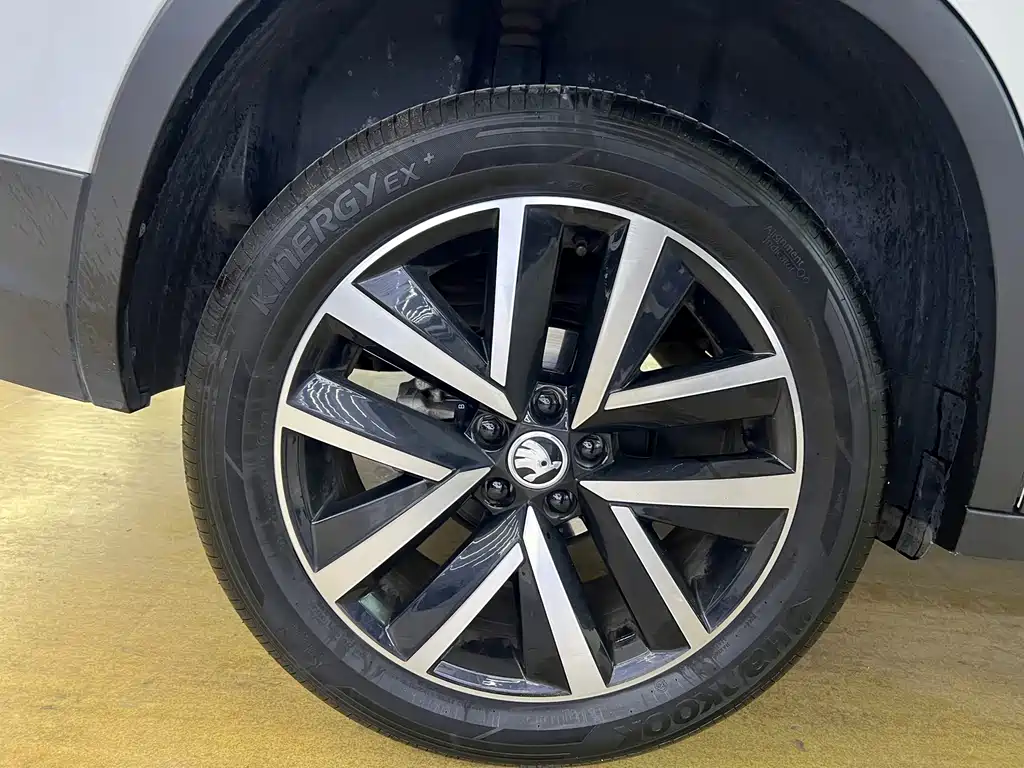 Skoda Kamiq 2023 — фото 9