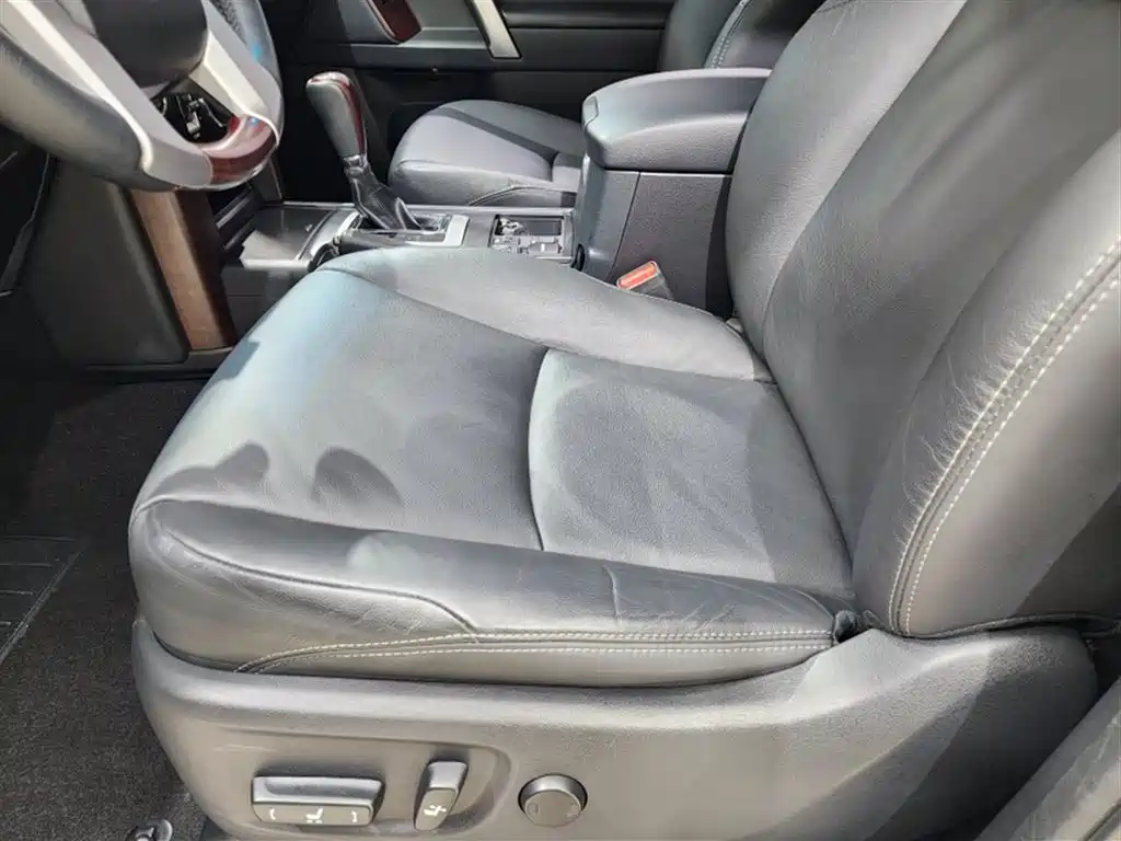 Toyota Prado 2016 — фото 15