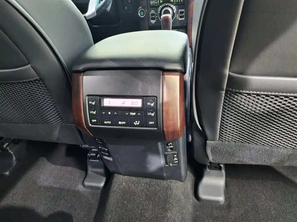 Toyota Prado 2016 — фото 19