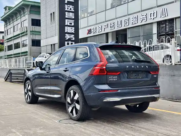 Volvo XC60 Plug-In Hybrid 2024