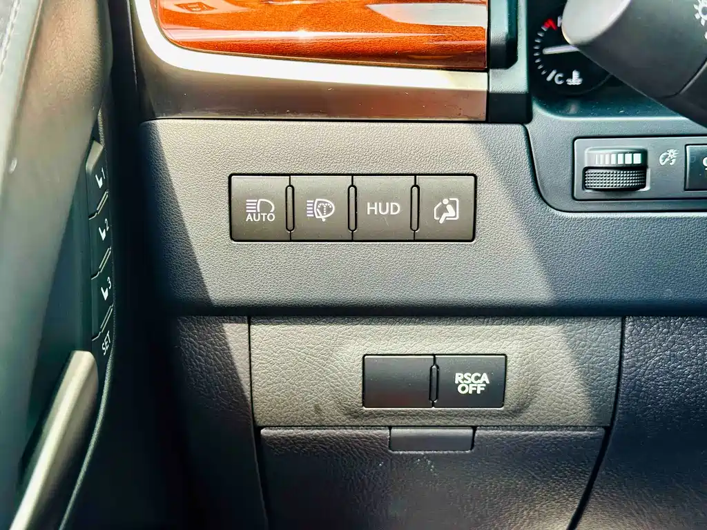 Lexus LX 2021 — фото 13