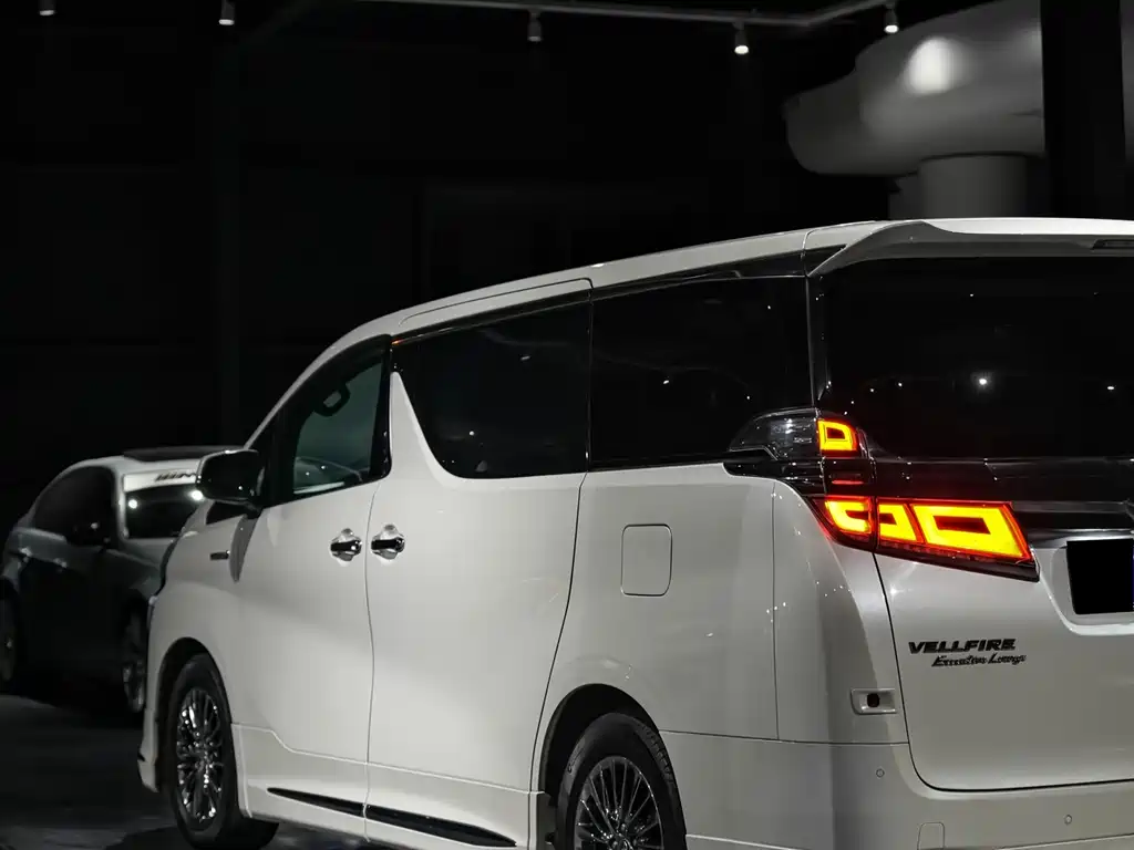 Toyota Vellfire 2019 — фото 4