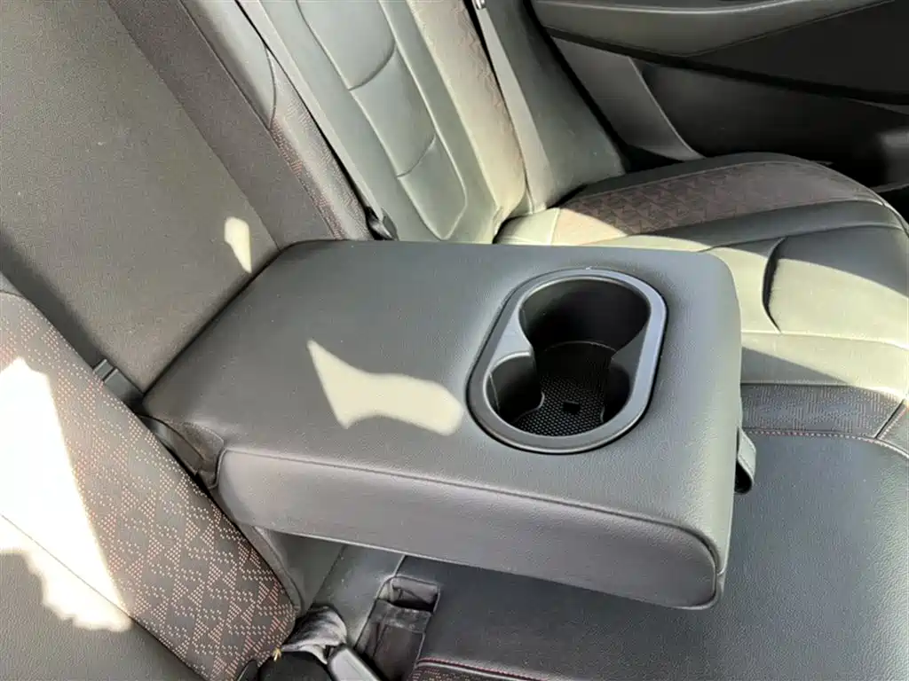 Borgward BX6 2019 — фото 16