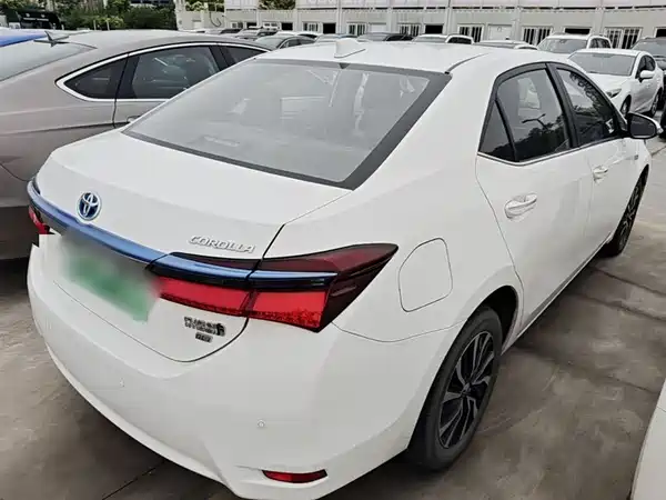 Toyota Corolla Dual Engine E+ 2019