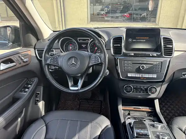 Mercedes-Benz GLS 2016