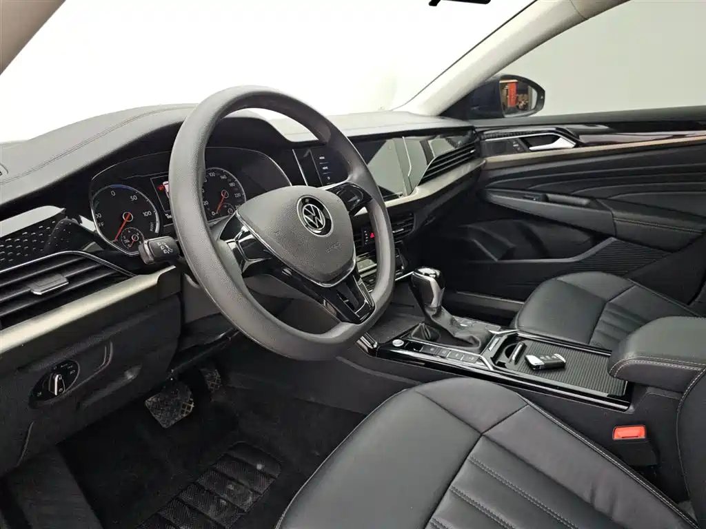 Volkswagen Passat PHEV 2021 — фото 16