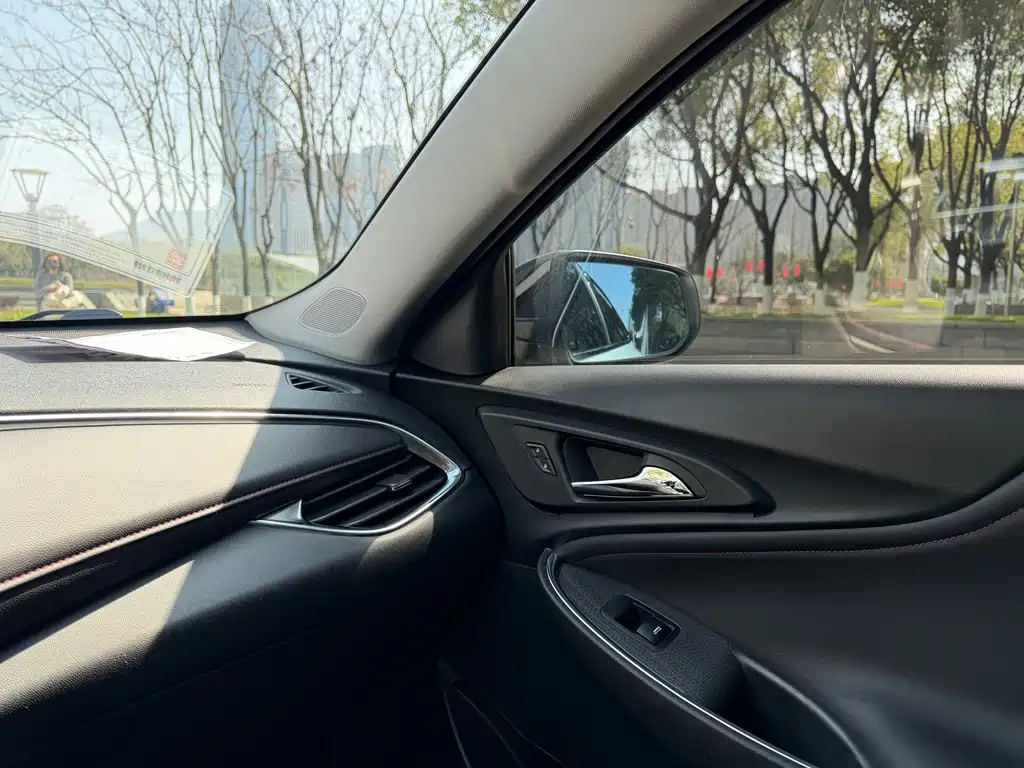 Chevrolet Malibu XL 2021 — фото 17