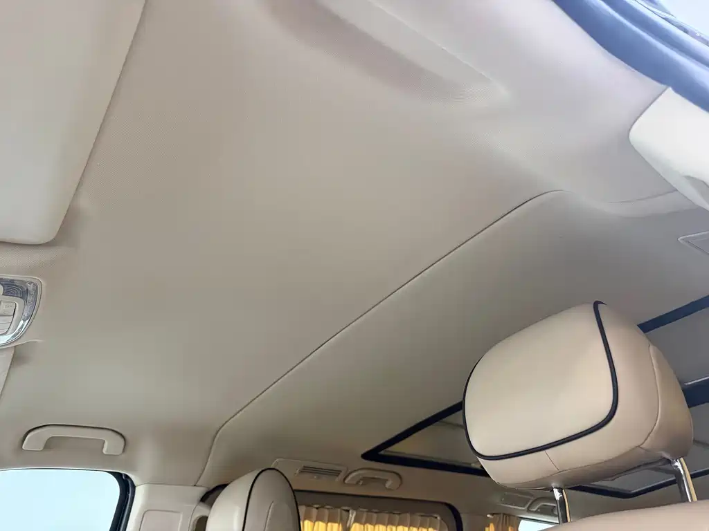 Mercedes-Benz Vito 2020 — фото 17