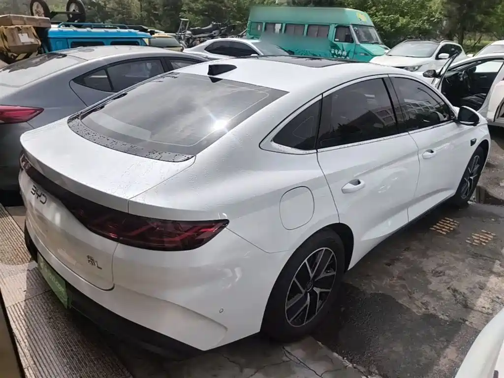 BYD Qin L 2025 — фото 7
