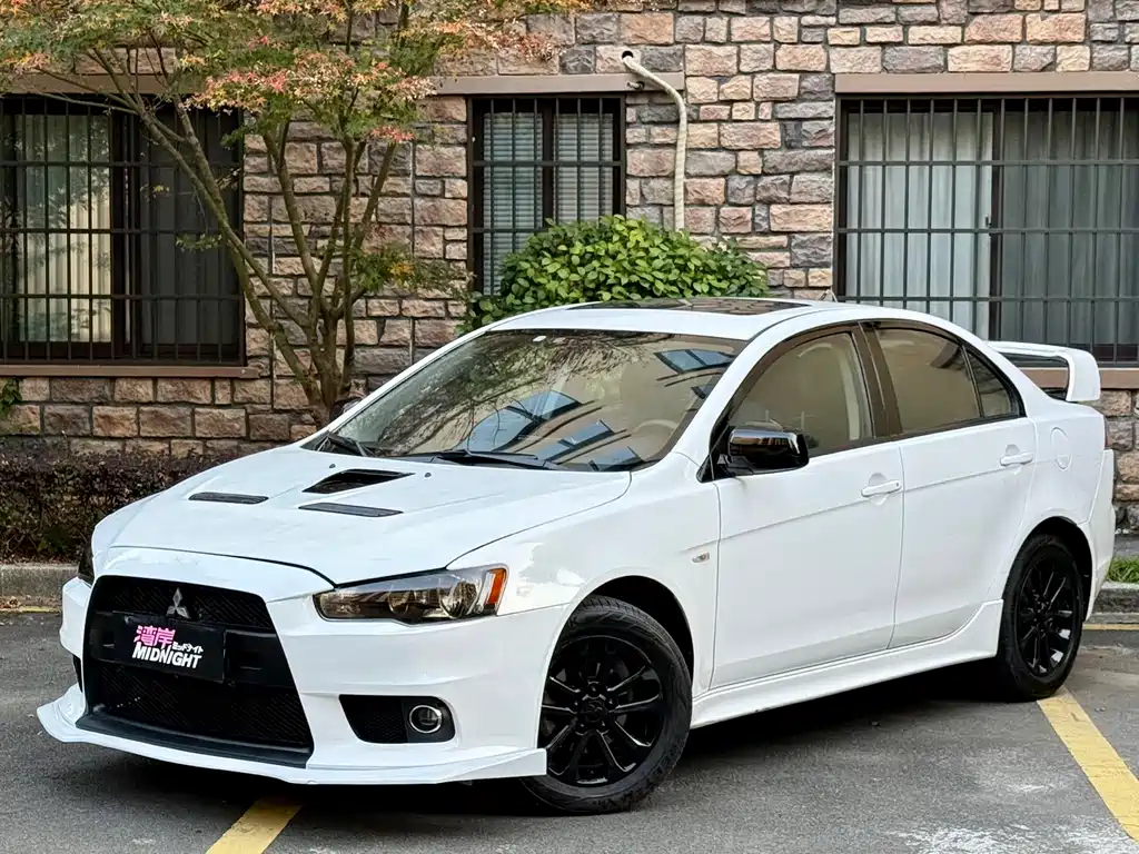 Mitsubishi Lancer EX 2012 — фото 1