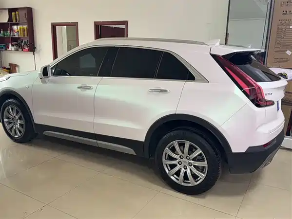 Cadillac XT4 2021