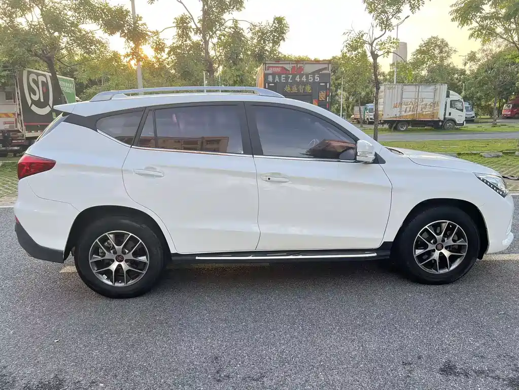 BYD Song 2017