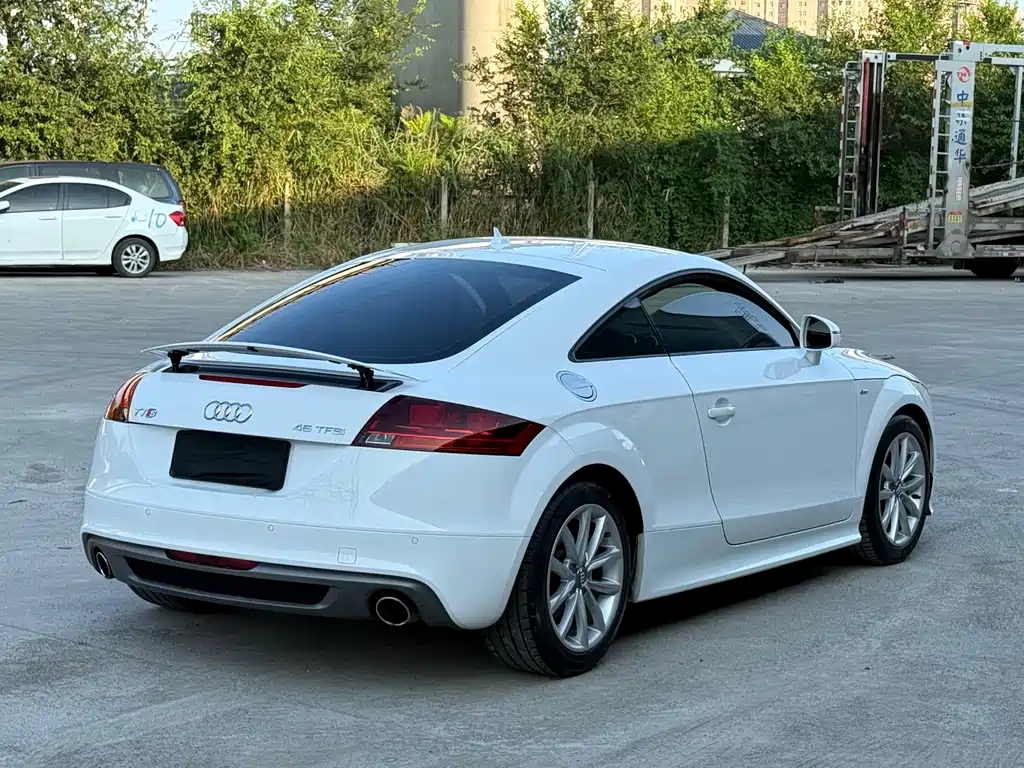 Audi TT 2014 — фото 7