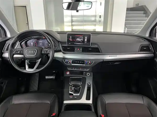 Audi Q5L 2018
