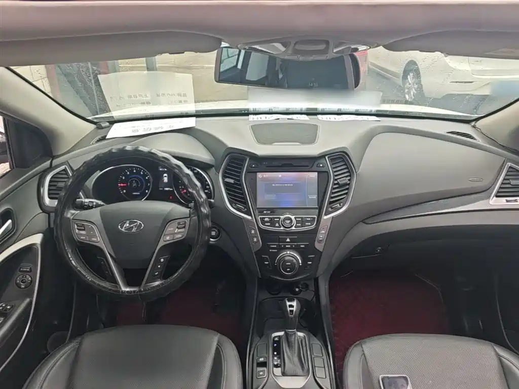 Hyundai Santa Fe 2015 — фото 10