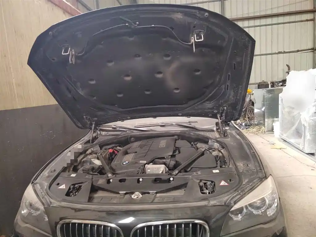 BMW 7 Series 2015 — фото 11