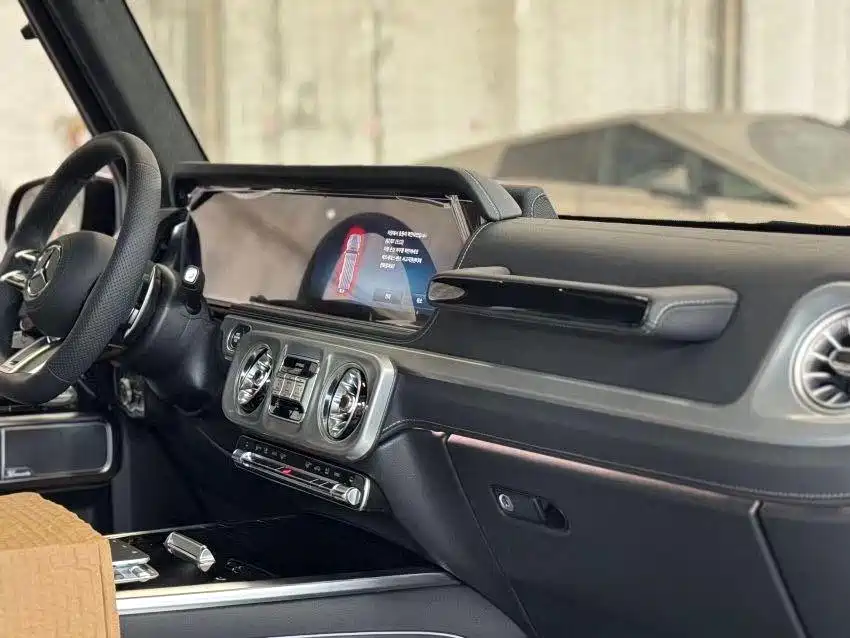 Mercedes-Benz G-Class AMG — фото 7
