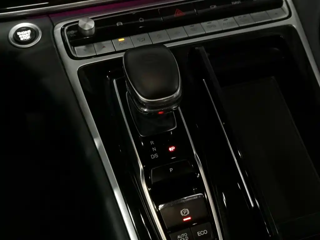 GAC Trumpchi M8 2022 — фото 13