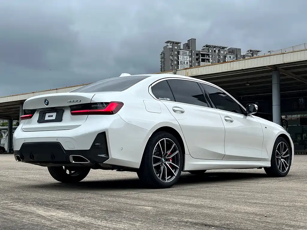 BMW 3 Series 2024