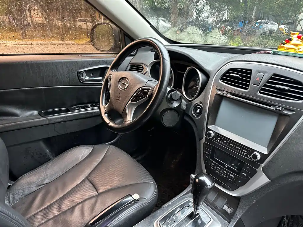 GAC Motor Trumpchi GS5 2013 — фото 18