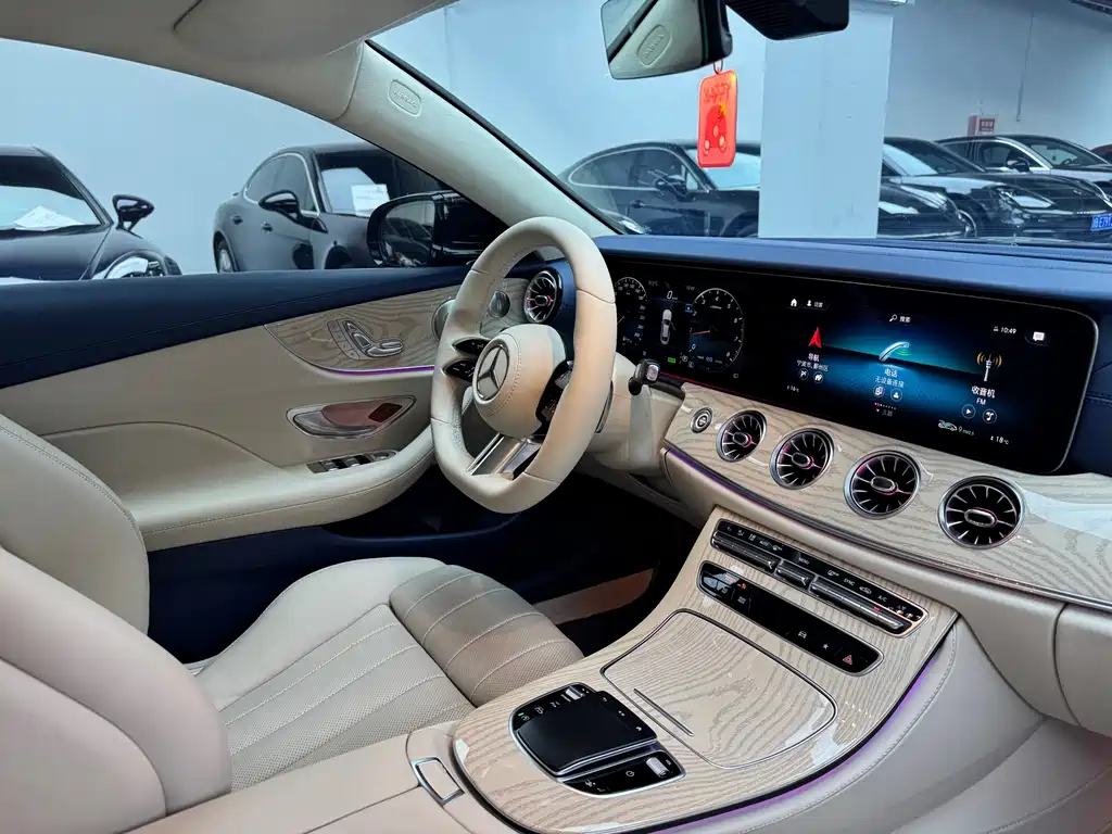 Mercedes-Benz E-Class 2021 — фото 14