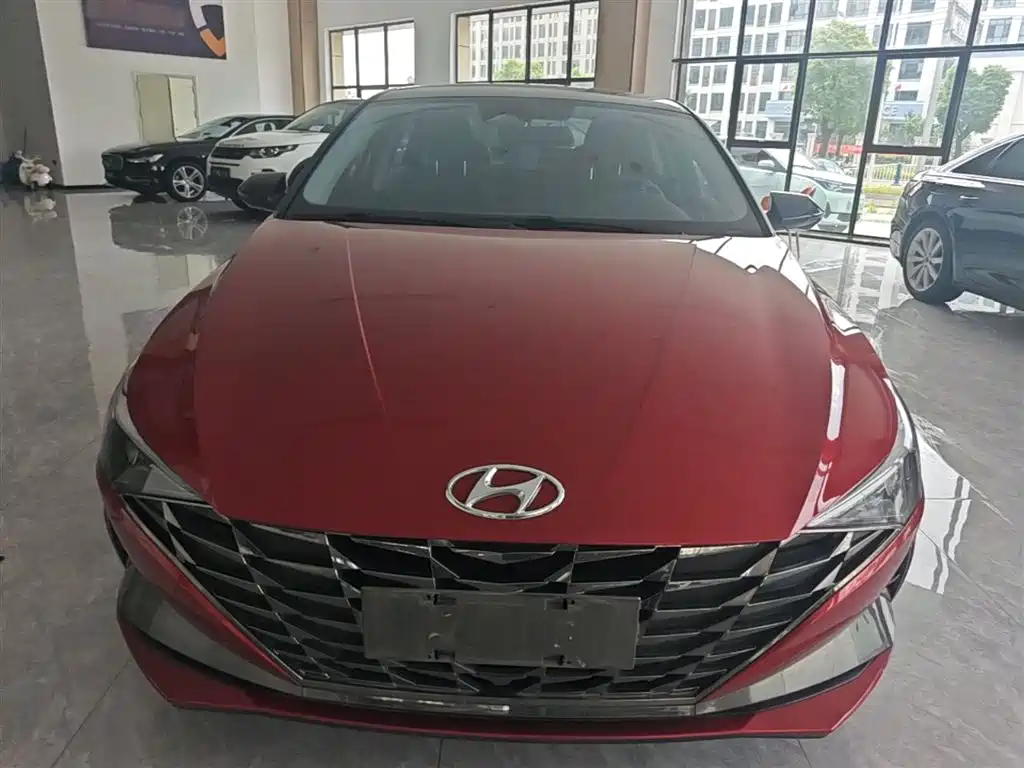 Hyundai Elantra 2021 — фото 3