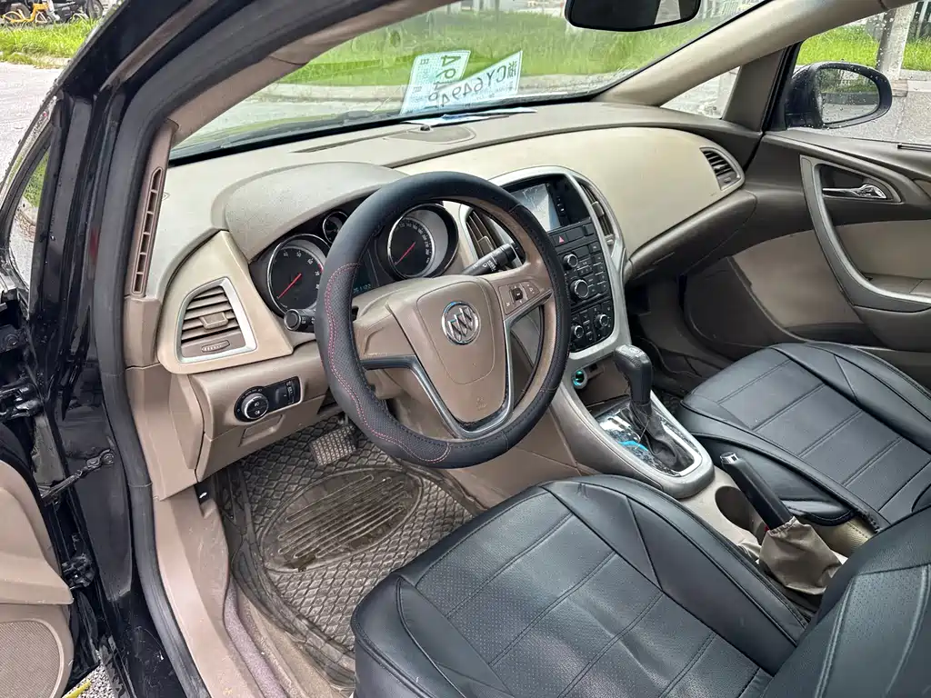 Buick Excelle 2015 — фото 14