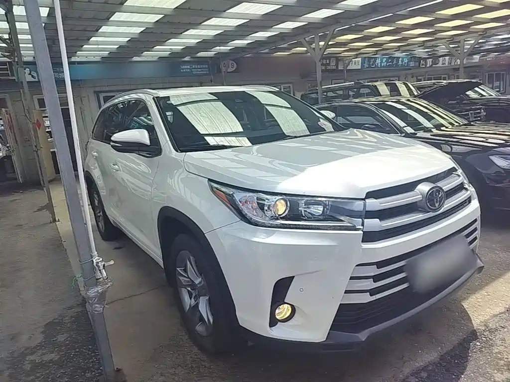 Toyota Highlander 2018 — фото 4