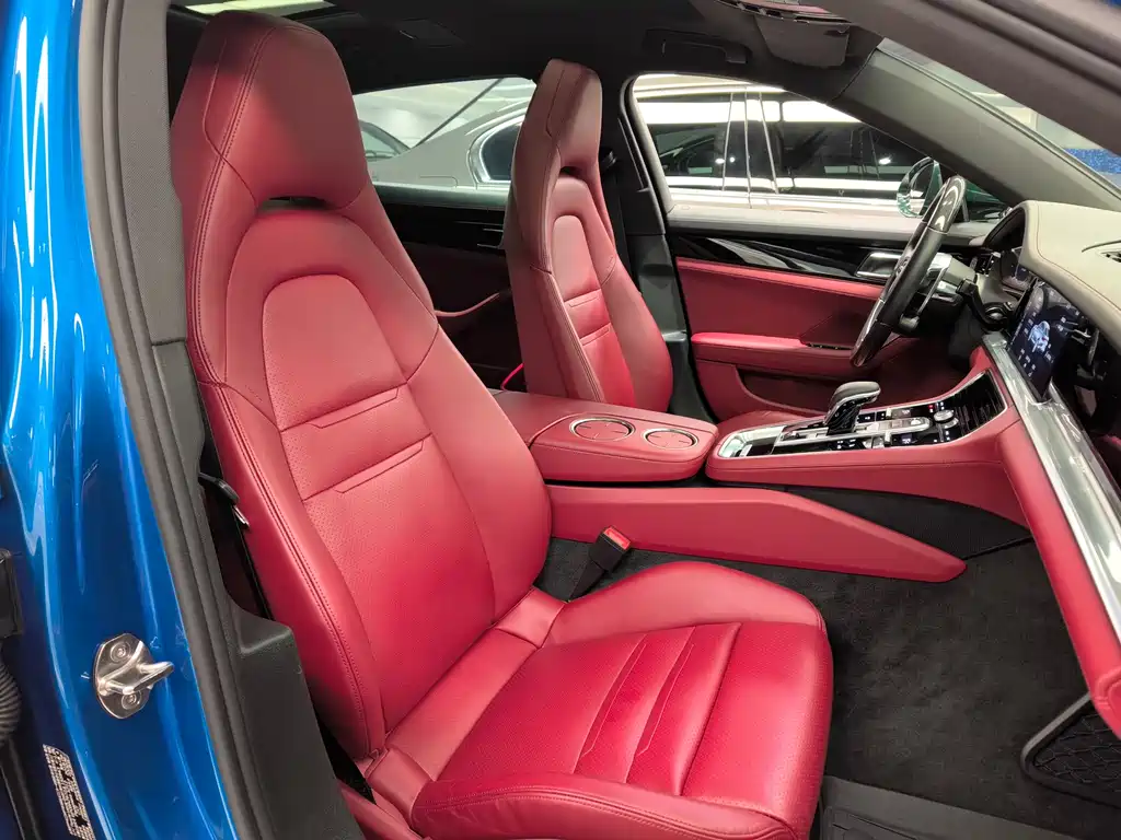 Porsche Panamera 2018 — фото 20