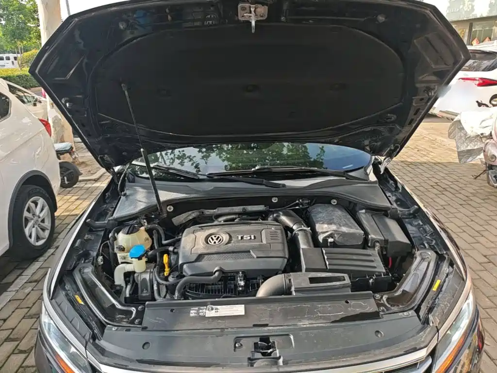 Volkswagen Passat 2018 — фото 20