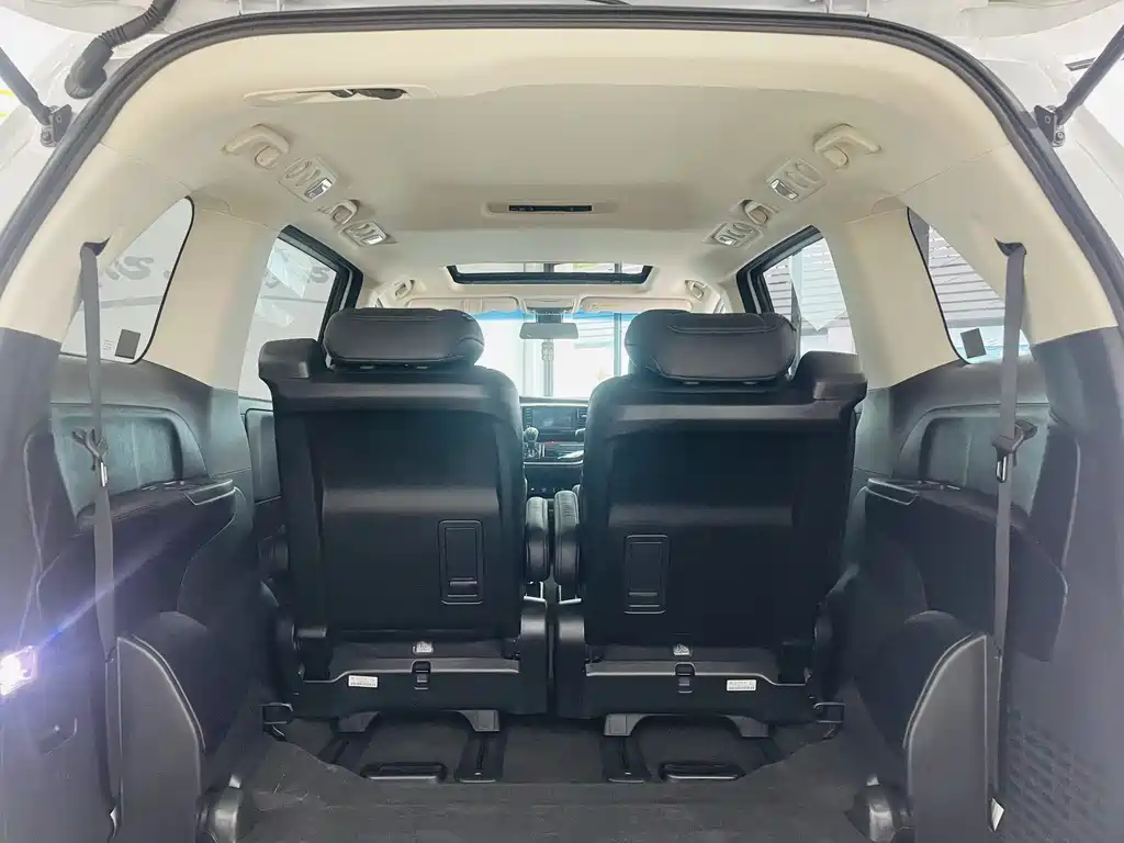 Honda Odyssey 2021 — фото 13