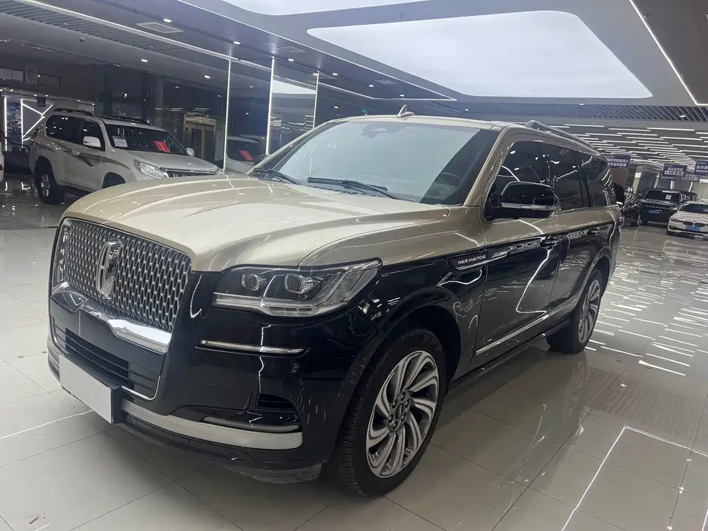 Lincoln Navigator 2022