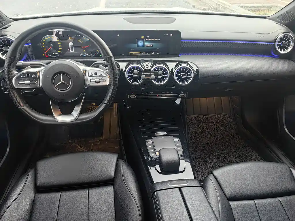 Mercedes-Benz A-Class 2022 — фото 7