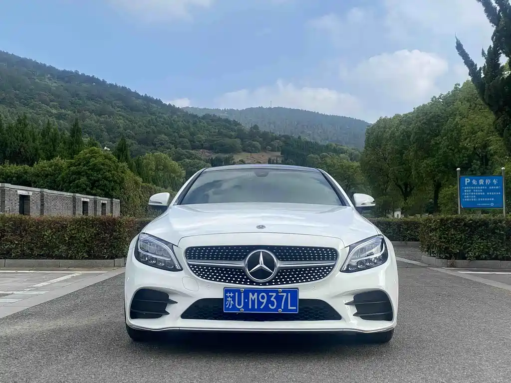 Mercedes-Benz C-Class 2021
