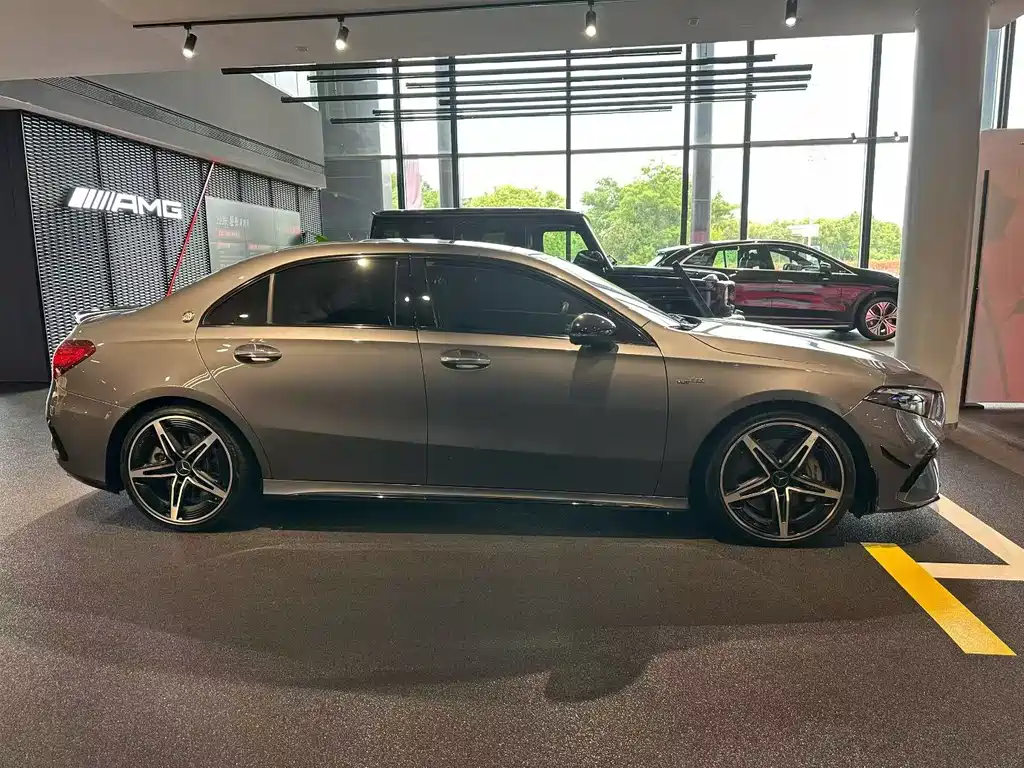 Mercedes-Benz A-Class AMG 2025 — фото 5