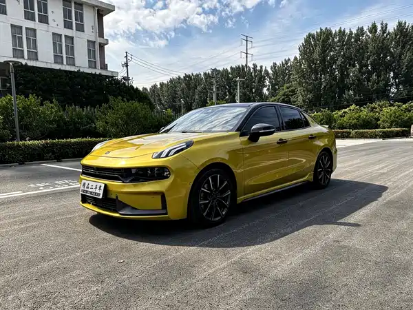 Lynk & Co 03 2020