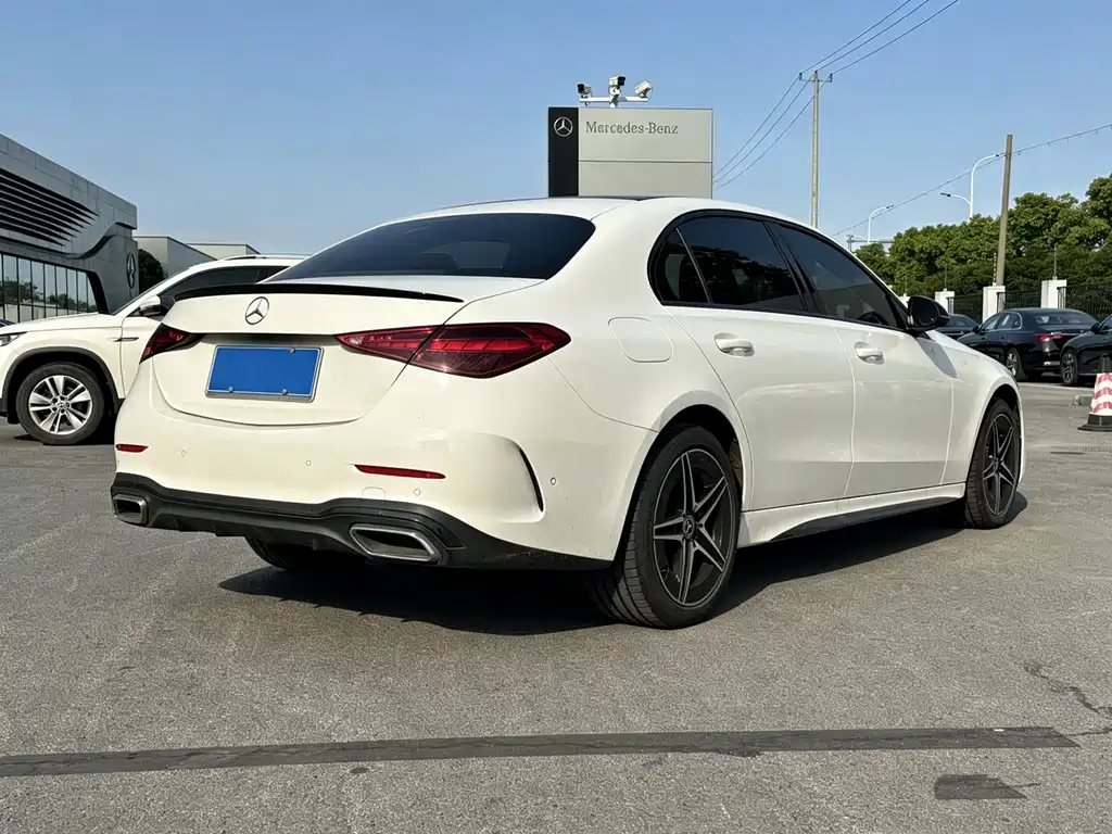 Mercedes-Benz C-Class 2025