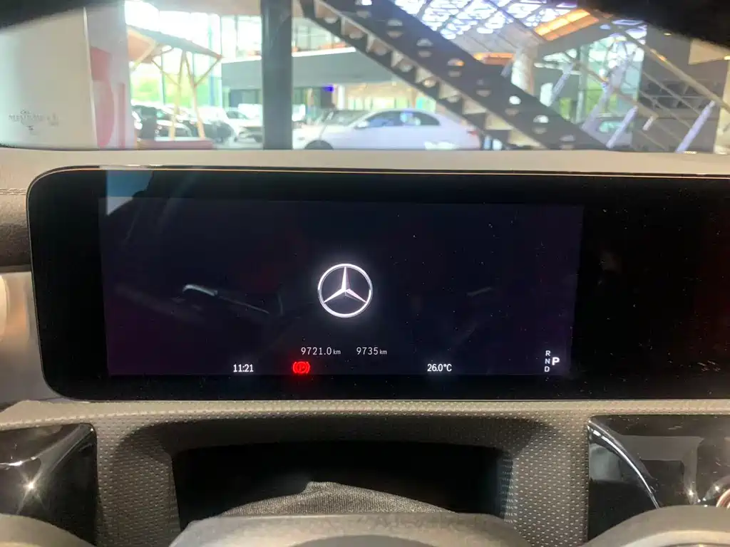 Mercedes-Benz A-Class AMG 2025 — фото 11