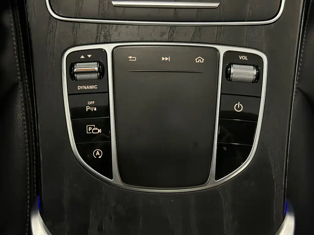 Mercedes-Benz C-Class 2020 — фото 17