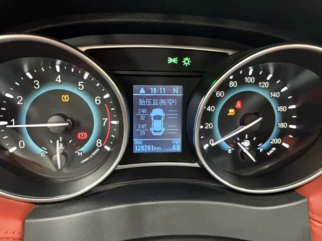 Haval H1 2015 — фото 10