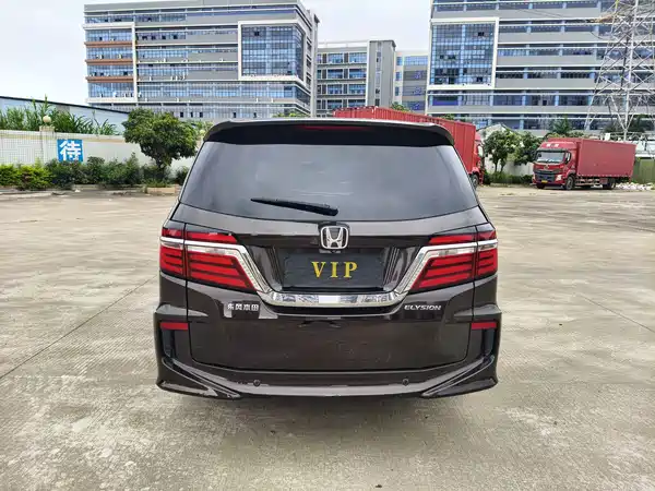 Honda Elysion 2017