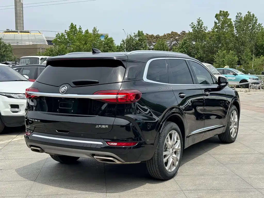 Buick Enclave 2023 — фото 16