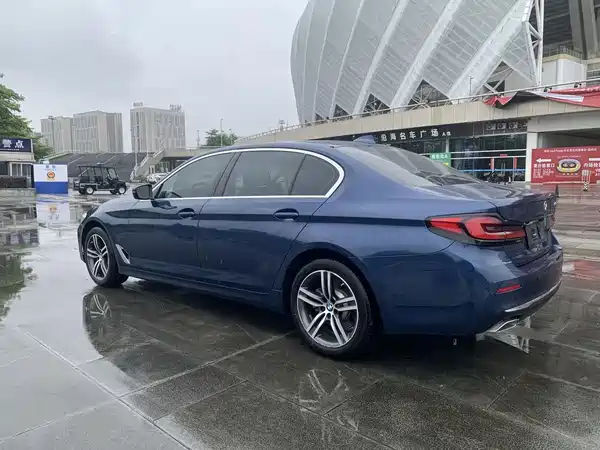 BMW 5 Series 2021