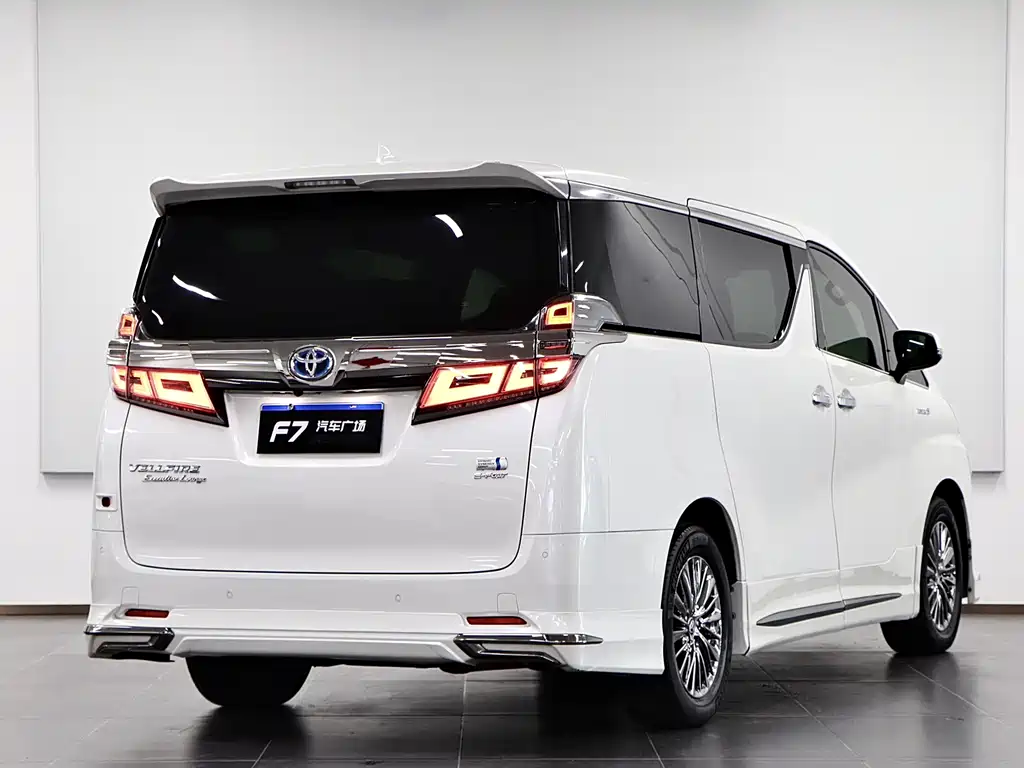 Toyota Vellfire 2020 — фото 6