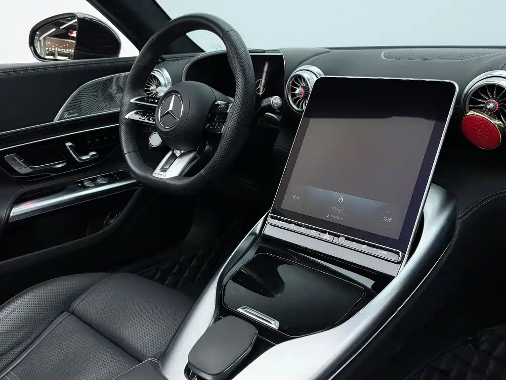 Mercedes-Benz SL-Class AMG 2025 — фото 18