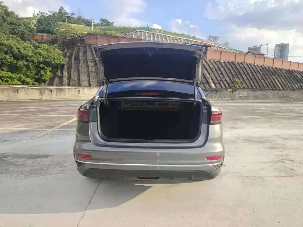 Geely Emgrand 2023 — фото 10