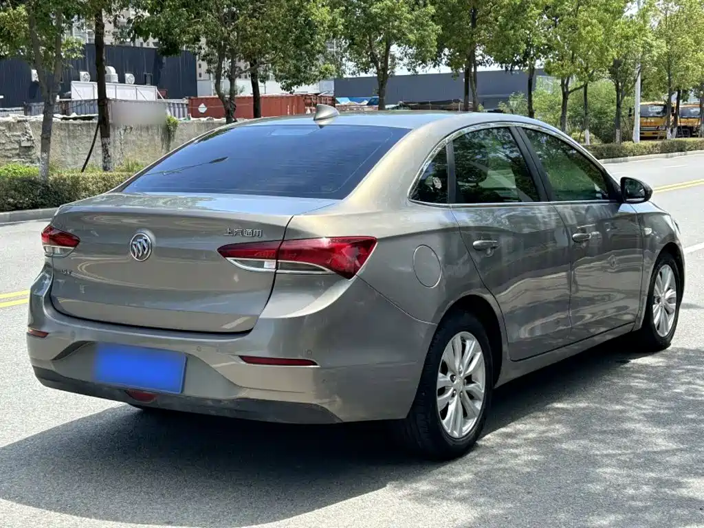 Buick Excelle 2018 — фото 15