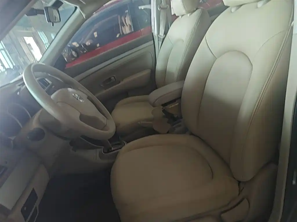 Nissan Sylphy 2014 — фото 15