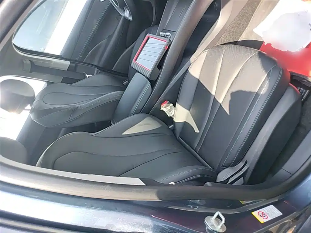 BYD Seal 05 DM-i 2025 — фото 25