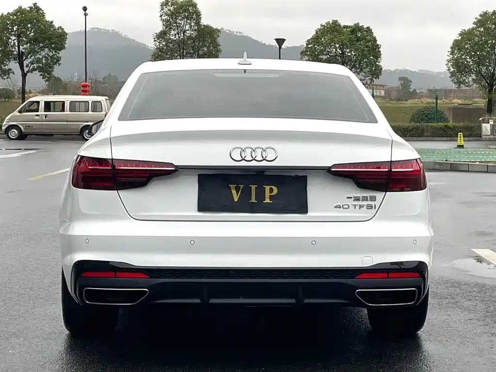 Audi A4L 2020 — фото 12